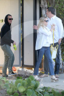 EXKLUSIV - Schwanger? Reese Witherspoon trägt eine weite Bluse