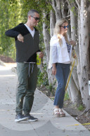 EXKLUSIV - Schwanger? Reese Witherspoon trägt eine weite Bluse