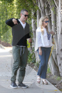 EXKLUSIV - Schwanger? Reese Witherspoon trägt eine weite Bluse