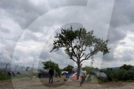 NEWS - Griechenland: Noch immer harren Flüchtlinge in Idomeni aus