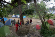 NEWS - Griechenland: Noch immer harren Flüchtlinge in Idomeni aus