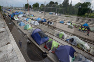 NEWS - Griechenland: Noch immer harren Flüchtlinge in Idomeni aus
