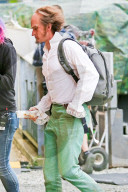 PEOPLE - Luchtime: Patrick Harris holt sich einen Snack in der Drehpause