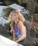 PEOPLE - Elsa Hosk steigt in die Ringe
