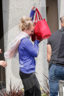 PEOPLE - Britney Spears ist heute gar nicht kamerafreundlich