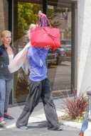 PEOPLE - Britney Spears ist heute gar nicht kamerafreundlich