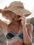 PEOPLE - Candice Swanepoel für Victorias Secret