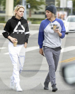 PEOPLE - Kristen Stewart mit Ex-Freundin Alicia im Hollywood unterwegs