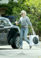 PEOPLE - Kristen Stewart zeigt den Mittelfinger