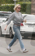PEOPLE - Kristen Stewart zeigt den Mittelfinger