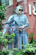 PEOPLE - Kristen Stewart zeigt den Mittelfinger