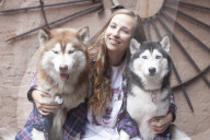 FEATURE - Hundchen und ihre Besitzerinnen