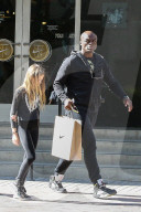 PEOPLE - Seal shoppt mit Henry und Lou im Nike-Shop