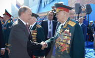NEWS - Putin lässt sein Waffenarsenal auffahren zum 71. Jahrestag des Kriegsende