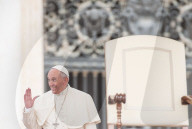 NEWS - Vatikan: Franziskus - ein Papst zum 'Anfassen'