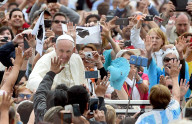 NEWS - Vatikan: Franziskus - ein Papst zum 'Anfassen'