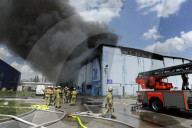 NEWS -  Berlin: Feuerwehreinsatz bei Grossbrand