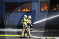 NEWS -  Berlin: Feuerwehreinsatz bei Grossbrand