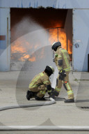 NEWS -  Berlin: Feuerwehreinsatz bei Grossbrand
