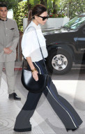 PEOPLE - Victoria Beckham verlässt das Hotel in Cannes
