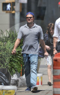EXKLUSIV - Leonardo DiCaprio schaut sich Wohnungen in New York an 