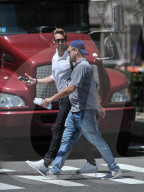 EXKLUSIV - Leonardo DiCaprio schaut sich Wohnungen in New York an 