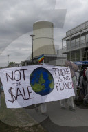 NEWS - Proteste gegen Kohle-Energie in Welzov Deutschland