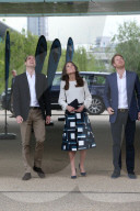 PEOPLE - Kate mit William und Harry im Olympic Park