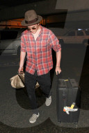 PEOPLE - Brooklyn Beckham am Flughafen von LA