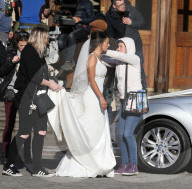 PEOPLE - Michelle Keegan spielt die Braut in 'Our Girl' in Manchester