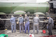 FEATURE - Flying Scotsman: Ein Dampfzug unterwegs durch Grossbritannien