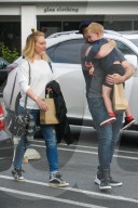 EXKLUSIV -  Hilary Duff und Mike Comrie machen auf 'Happy Family'