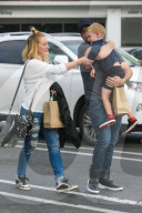 EXKLUSIV -  Hilary Duff und Mike Comrie machen auf 'Happy Family'