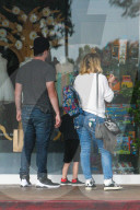 EXKLUSIV -  Hilary Duff und Mike Comrie machen auf 'Happy Family'