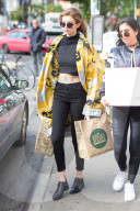 PEOPLE - Gigi Hadid auf Shoppingtour in New York 
