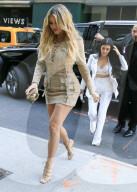 PEOPLE - Khloe und Kourtney Kardashian in New York unterwegs