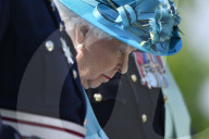 PEOPLE - Queen Elizabeth enthüllt ein Denkmal für den Duke von Lancaster