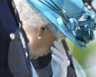 PEOPLE - Queen Elizabeth enthüllt ein Denkmal für den Duke von Lancaster