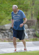 EXKLUSIV - Ein bärtiger David Letterman beim Joggen in New York