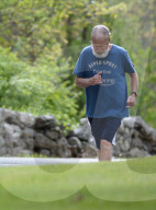 EXKLUSIV - Ein bärtiger David Letterman beim Joggen in New York