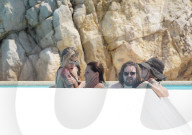 PEOPLE - Alicia Cargile hat Spass im Hotel du Cap