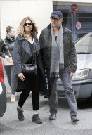 PEOPLE - Tom Hanks geht mit seiner Familie shoppen in Paris