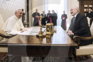 NEWS - Lukaschenko besucht den Papst