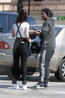 PEOPLE - Louis Tomlinson und Briana Jungwirth teilen sich die Elternschaft