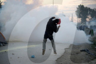 NEWS - Flüchtlinge in Idomeni: Polizei soll Camp am Dienstag räumen