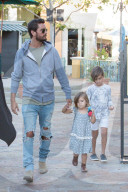 PEOPLE - Papatag: Scott Disick mit seinen Kindern unterwegs 