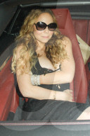 PEOPLE - Busenblitzer bei Mariah Carey