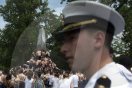 FEATURE -  US Marine Akademie Studenten feiern ihren Abschluss des Seekadetten 