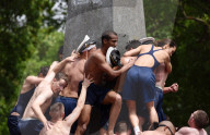FEATURE -  US Marine Akademie Studenten feiern ihren Abschluss des Seekadetten 