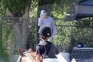 EXKLUSIV - Charlie Sheen trifft Denise Richards in Malibu